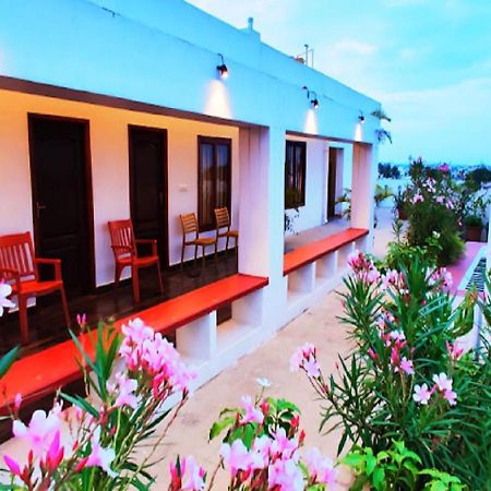 The French Villa Elite Puducherry Exterior foto