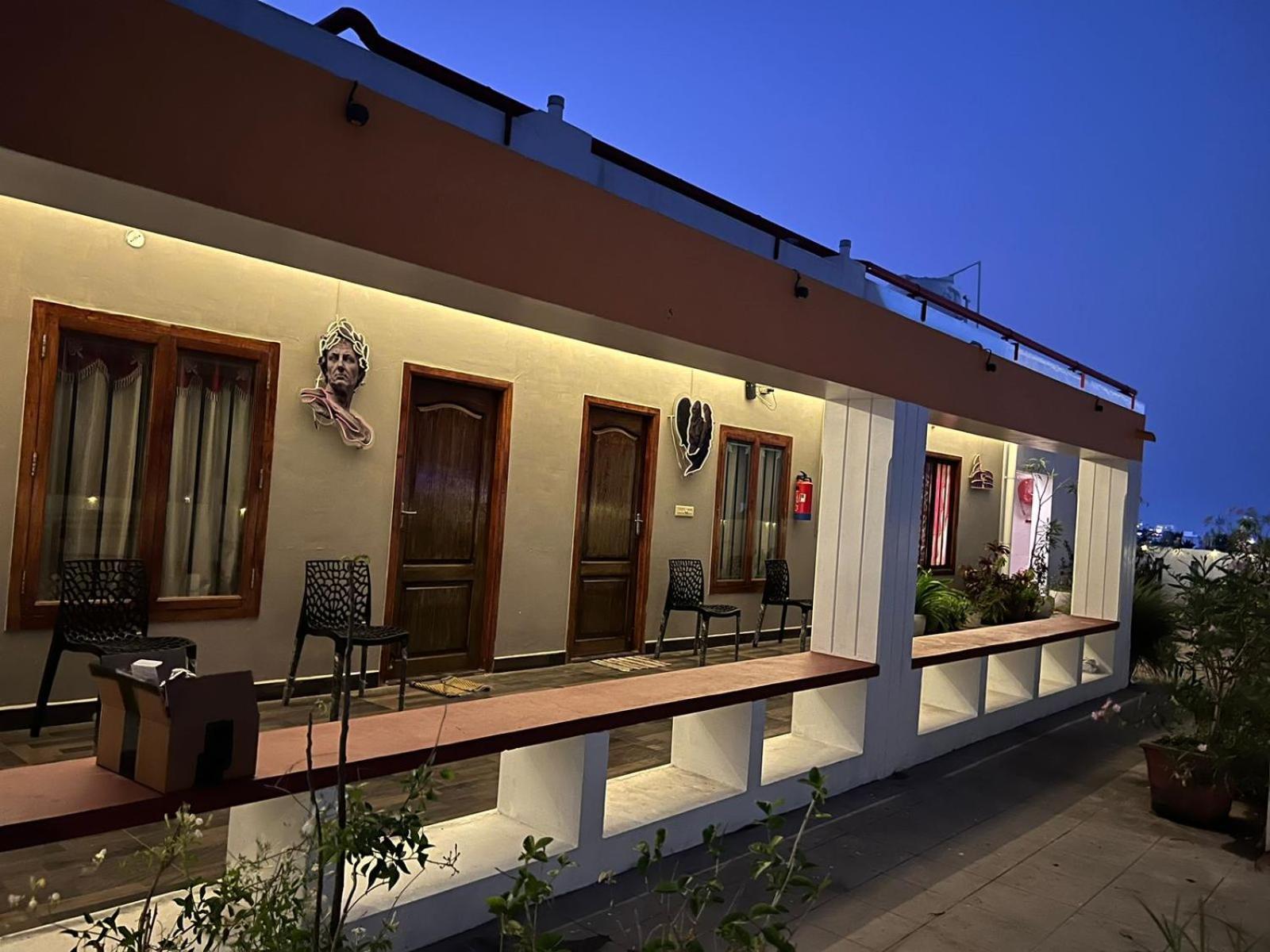 The French Villa Elite Puducherry Exterior foto